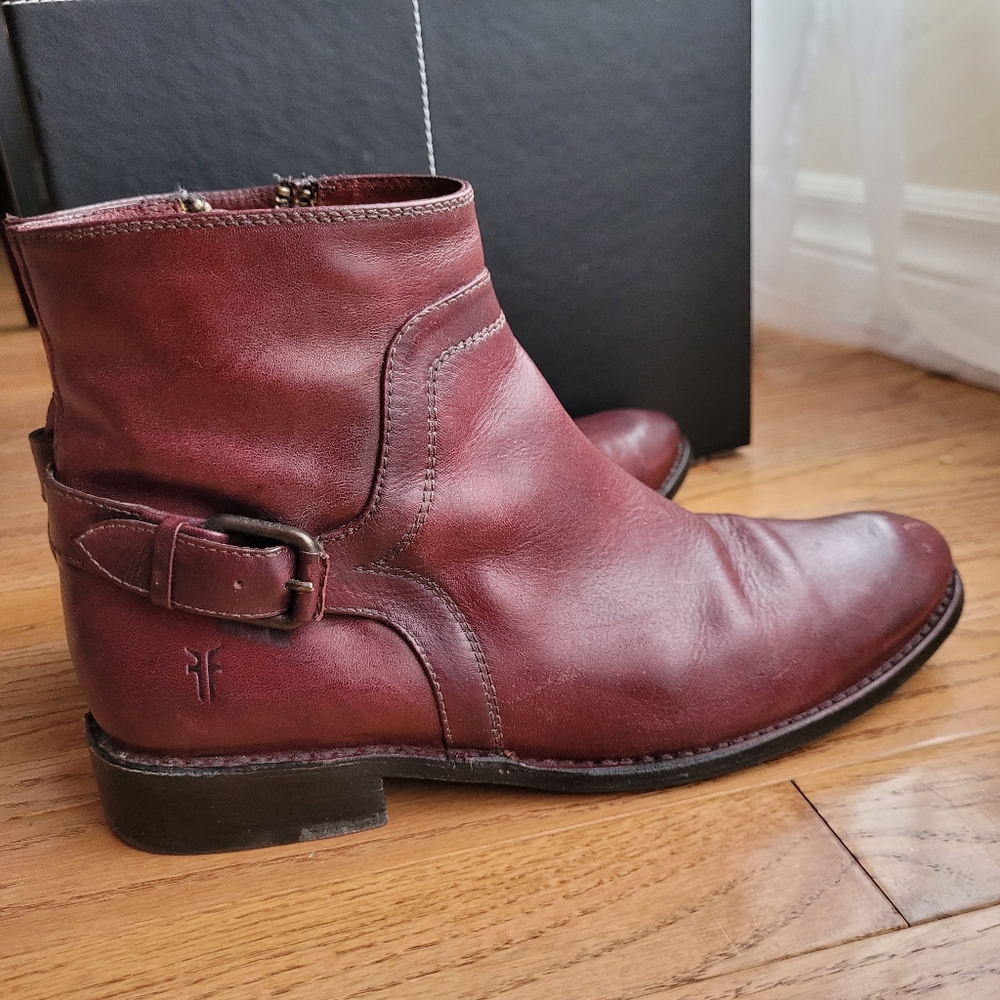 Frye Women's Ankle Boots in Burgundy Leather
